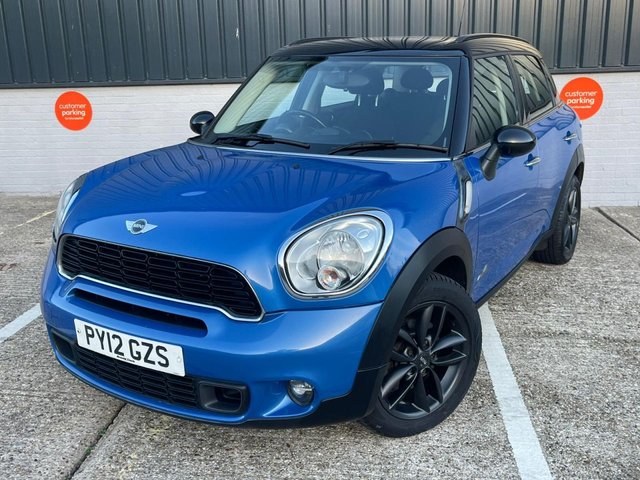 View our MINI COUNTRYMAN