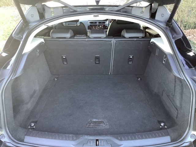 2019 JAGUAR I-PACE - Photo 11