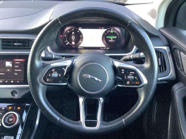 2019 JAGUAR I-PACE - Photo 12