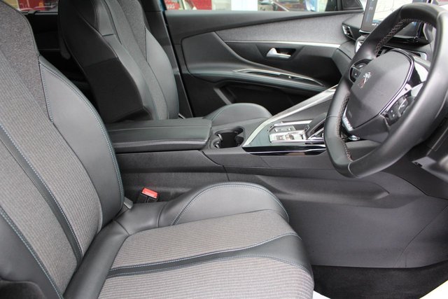 2021 PEUGEOT 5008 1.5 BlueHDi Allure Premium SUV 5dr Diesel EAT Euro 6 (s/s) (130 ps) - Photo 10