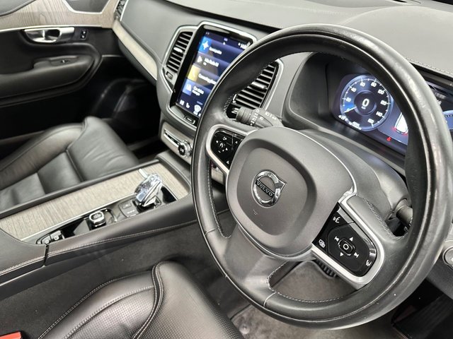 2022 VOLVO XC90 2022 2.0 B5 MHEV Inscription SUV 5dr Diesel Hybrid Auto 4WD Euro 6 (s/s) (235 ps)
            VAT Q - ELECTRIC TOWBAR- HEATED STEERING WHEEL
            
          VAT Q - ELECTRIC TOWBAR- HEATED STEERING WHEEL - Photo 12