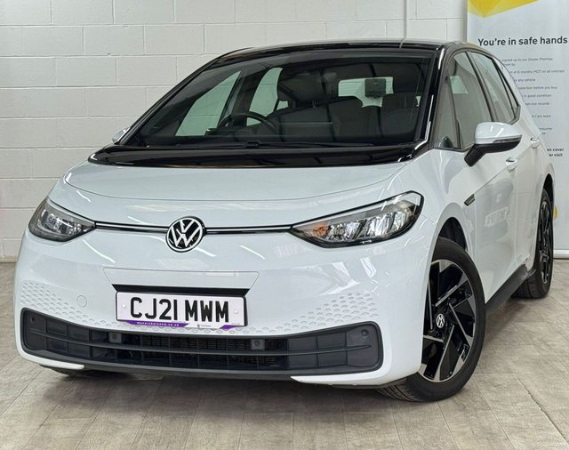 2021 Volkswagen Id.3 Pro Performance 58kWh Life Hatchback 5dr Electric Auto (204 ps) photo