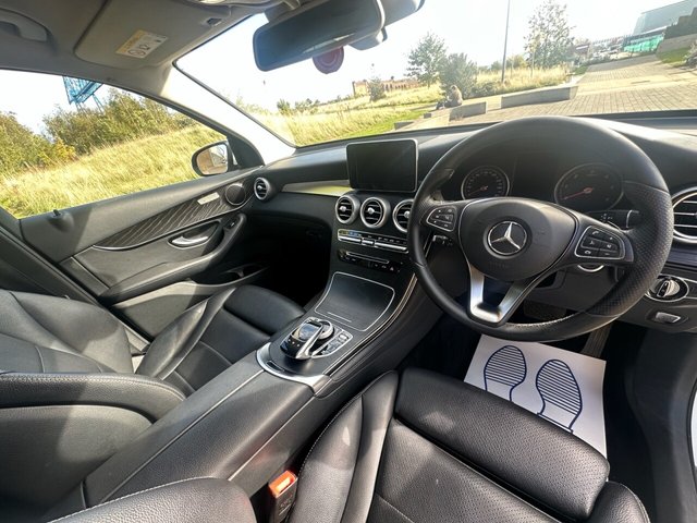 2015 MERCEDES-BENZ GLC 2.1 GLC250d Sport SUV 5dr Diesel G-Tronic 4MATIC Euro 6 (s/s) (204 ps) - Photo 2
