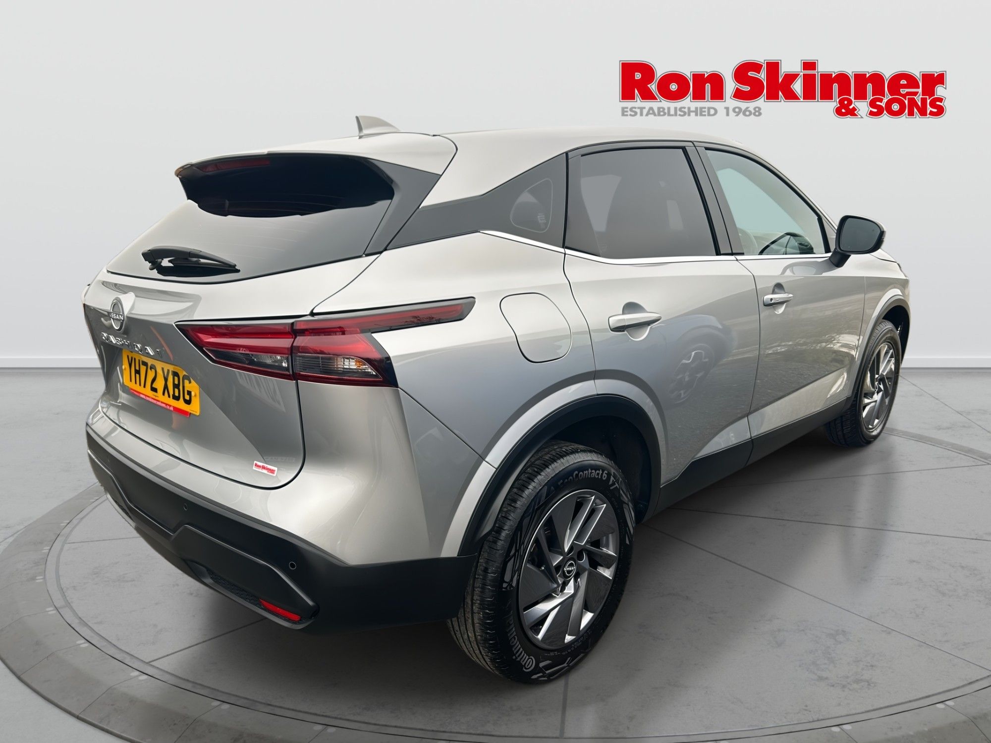 USED 2022 72 NISSAN QASHQAI 1.3 DIG-T MHEV Acenta Premium SUV 5dr Petrol Hybrid XTRON Euro 6 (s/s) (158 ps) 