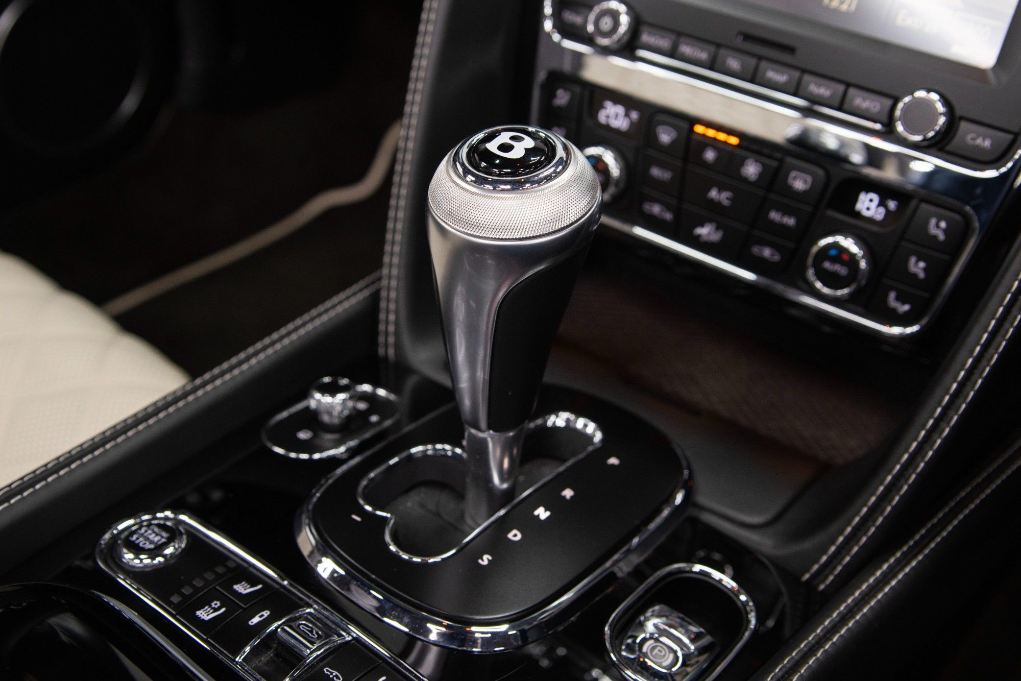USED 2016 16 BENTLEY CONTINENTAL 4.0 V8 GTC S Convertible  
