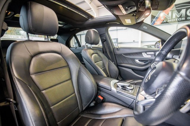 2017 Mercedes-Benz C-Class 2.1L Amg Line 4dr - Photo 3