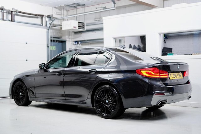 2018 BMW 5 SERIES - Photo 2
