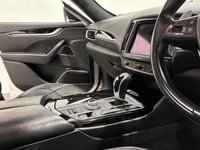 USED 2017 17 MASERATI LEVANTE 3.0D V6 SUV 5dr Diesel ZF 4WD Euro 6 (s/s) (275 ps) 
