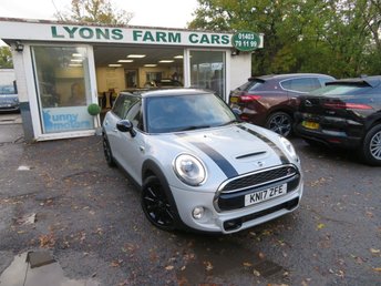 2017 MINI HATCH
