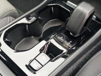 USED 2022 22 VOLVO XC40 2.0 B3 MHEV Plus SUV 5dr Petrol Hybrid DCT Auto Euro 6 (s/s) (163 ps) MILD HYBRID AUTOMATIC