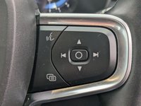 USED 2022 22 VOLVO XC40 2.0 B3 MHEV Plus SUV 5dr Petrol Hybrid DCT Auto Euro 6 (s/s) (163 ps) MILD HYBRID AUTOMATIC