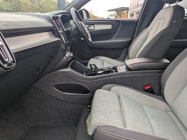 2022 Volvo Xc40 2L Plus 5dr - Photo 9