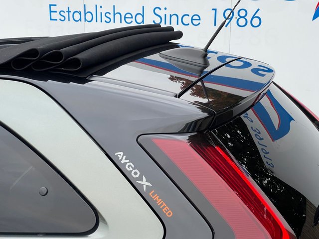 2022 TOYOTA AYGO X - Photo 9