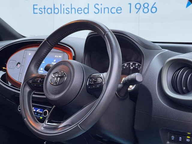 2022 TOYOTA AYGO X - Photo 10