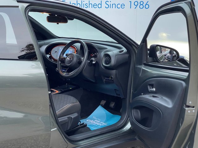 2022 TOYOTA AYGO X - Photo 12