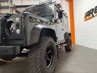 USED 2009 09 LAND ROVER DEFENDER 2.4 TDCi County Hard Top SUV 3dr Diesel Manual 4WD SWB Euro 4 (122 bhp) Huge Specification