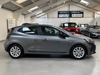 USED 2024 24 RENAULT CLIO 1.6 E-TECH evolution Hatchback 5dr Petrol Hybrid Auto Euro 6 (s/s) (145 ps) SAT NAV+CAR PLAY+ REAR SENSORS