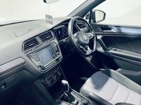 USED 2017 17 VOLKSWAGEN TIGUAN 2.0 TDI BlueMotion Tech R-Line SUV 5dr Diesel DSG 4Motion Euro 6 (s/s) (150 ps) Panoramic Roof | Apple CarPlay | Reversing Camera | Heated Seats | Cruise Control