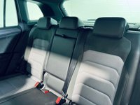 USED 2017 17 VOLKSWAGEN TIGUAN 2.0 TDI BlueMotion Tech R-Line SUV 5dr Diesel DSG 4Motion Euro 6 (s/s) (150 ps) Panoramic Roof | Apple CarPlay | Reversing Camera | Heated Seats | Cruise Control