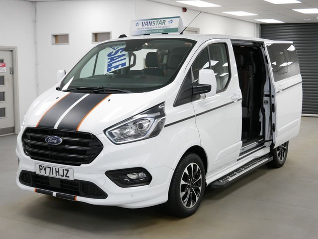 View our Ford Transit Custom 320 2.0 EBL 185 BHP SWB SPORT 5 SEATER CREWCAB ( NO VAT )