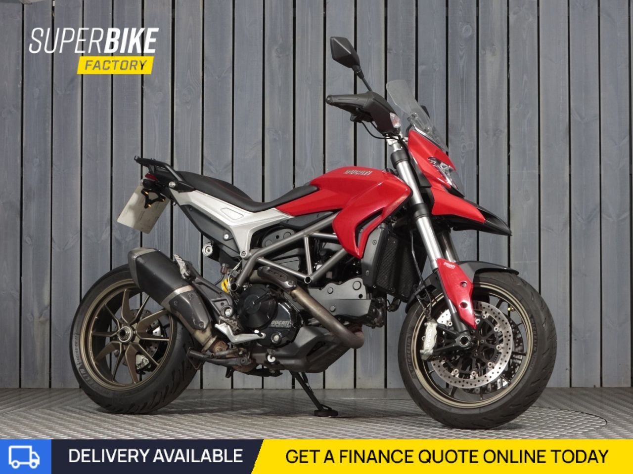 DUCATI HYPERSTRADA 821HYPERSTRADA 821 DUCATI HYPERSTRADA 821HYPERSTRADA 821