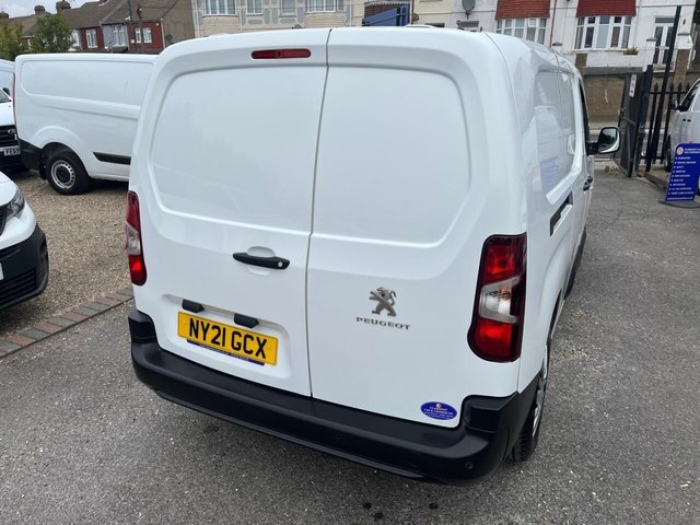 2021 PEUGEOT PARTNER - Photo 8