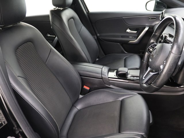 2021 Mercedes-Benz A Class 1.3L Sport 5dr - Photo 12