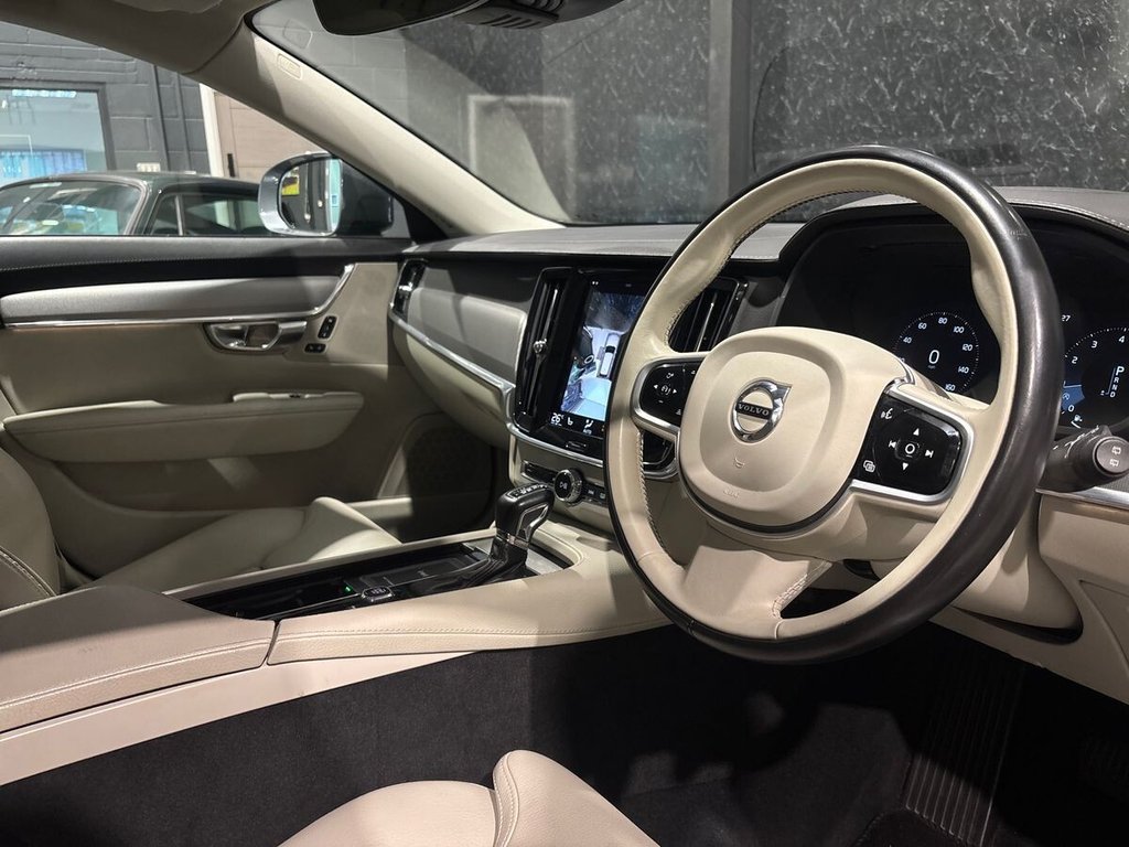 USED 2020 M VOLVO V90 Cross Country 2.0 T5 Plus Estate 5dr Petrol Auto AWD Euro 6 (s/s) (250 ps) PANORAMIC ROOF|360 CAMERA