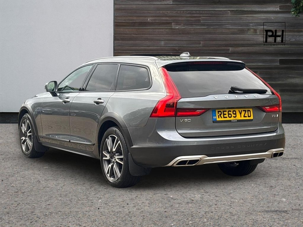 USED 2020 M VOLVO V90 Cross Country 2.0 T5 Plus Estate 5dr Petrol Auto AWD Euro 6 (s/s) (250 ps) PANORAMIC ROOF|360 CAMERA