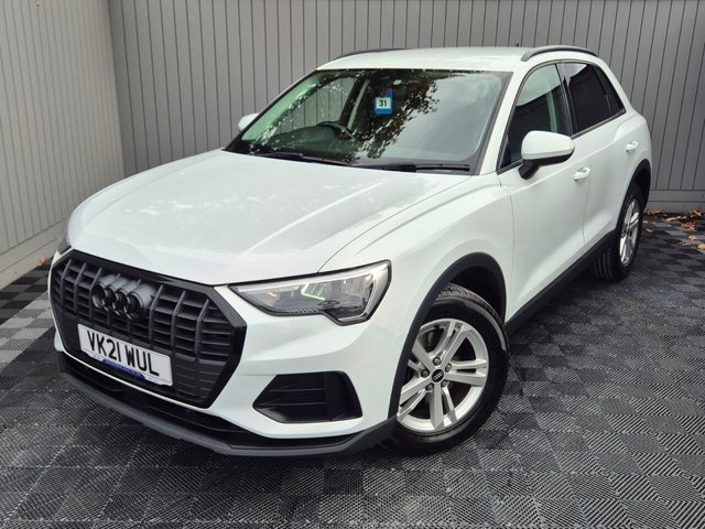 View our AUDI Q3