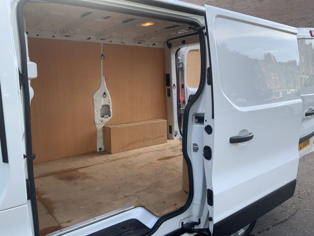 2022 Renault Trafic 2L Business 3dr - Photo 12