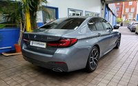 USED 2021 21 BMW 5 SERIES 2.0 520d MHT M Sport Saloon 4dr Diesel Hybrid Steptronic Euro 6 (s/s) (190 ps) SAT NAV LEATHER HEATED SEATS CRUISE CONTROL REAR VIEW CAMERA PARKING SENSORS 1 OWNER SERVICE HISTORY WARRANTY