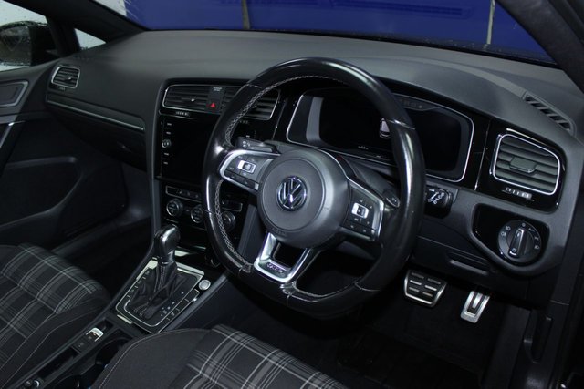 2019 VOLKSWAGEN GOLF - Photo 8