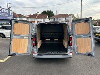 USED 2025 25 FORD TRANSIT CUSTOM 2.0 320 EcoBlue Limited Crew Van Double Cab 5dr Diesel Manual L2 H1 Euro 6 (s/s) (150 ps) 