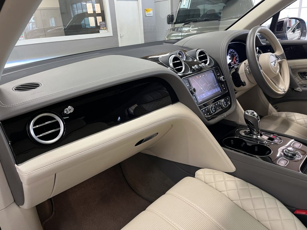 USED 2019 19 BENTLEY BENTAYGA 4.0 V8 SUV 5dr Petrol Auto 4WD Euro 6 (s/s) (550 ps)