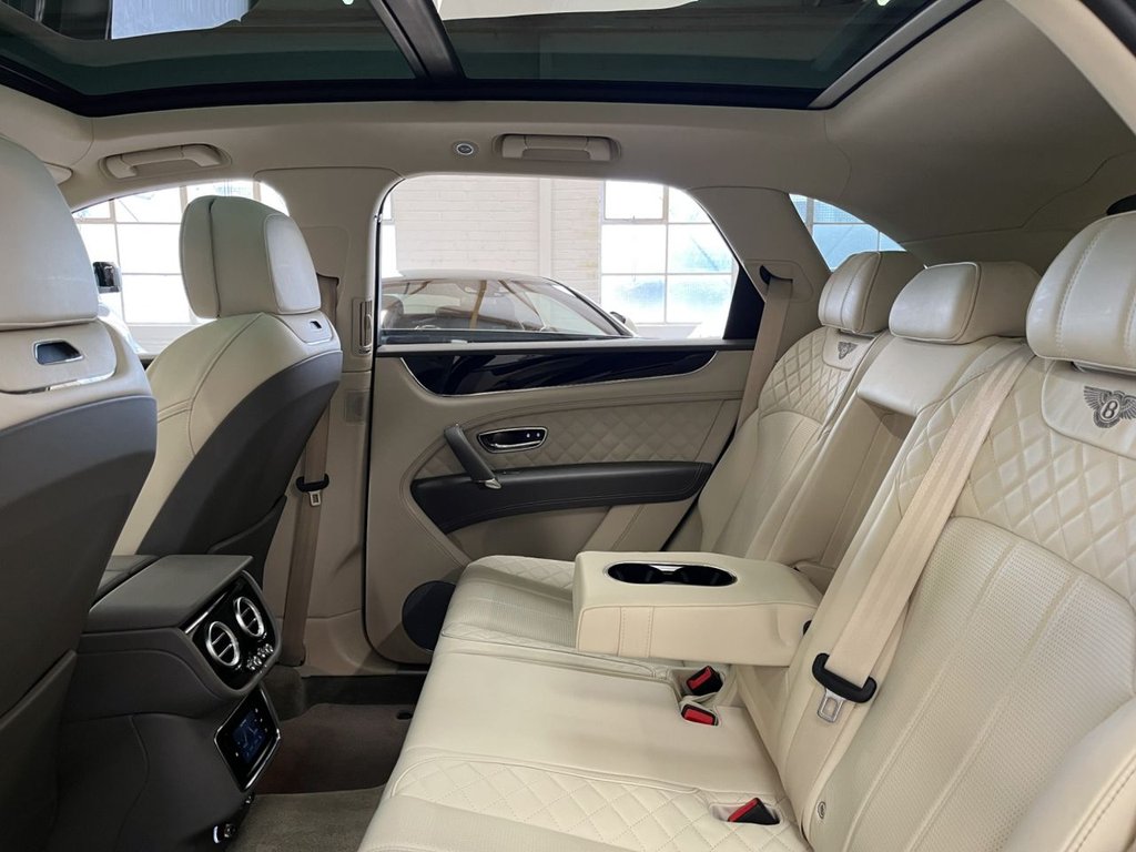 USED 2019 19 BENTLEY BENTAYGA 4.0 V8 SUV 5dr Petrol Auto 4WD Euro 6 (s/s) (550 ps)