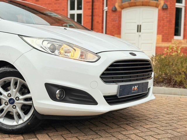 2015 FORD FIESTA 1.0T EcoBoost Zetec Hatchback 5dr Petrol Manual Euro 6 (s/s) (100 ps) - Photo 2