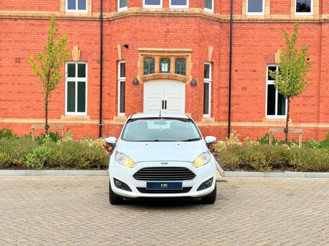 2015 FORD FIESTA 1.0T EcoBoost Zetec Hatchback 5dr Petrol Manual Euro 6 (s/s) (100 ps) - Photo 5