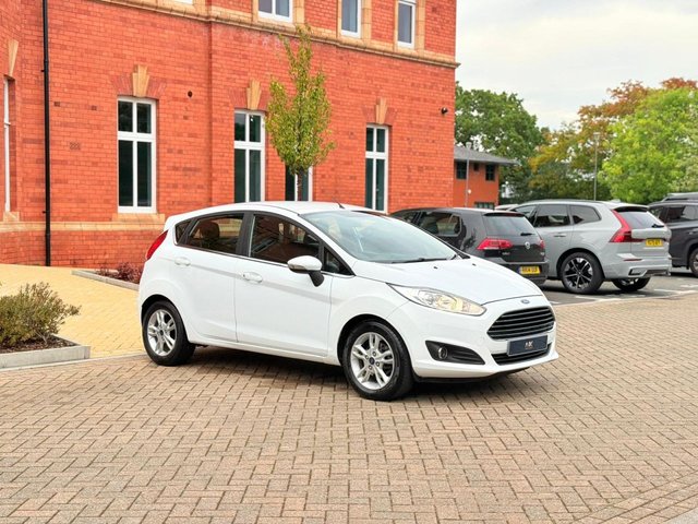 2015 FORD FIESTA 1.0T EcoBoost Zetec Hatchback 5dr Petrol Manual Euro 6 (s/s) (100 ps) - Photo 6
