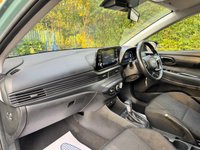 USED 2022 22 HYUNDAI BAYON 1.0 T-GDi MHEV SE Connect SUV 5dr Petrol Hybrid DCT Euro 6 (s/s) (100 ps) Reverse Camera, Apple/Android CarPlay