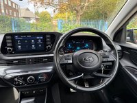 USED 2022 22 HYUNDAI BAYON 1.0 T-GDi MHEV SE Connect SUV 5dr Petrol Hybrid DCT Euro 6 (s/s) (100 ps) Reverse Camera, Apple/Android CarPlay