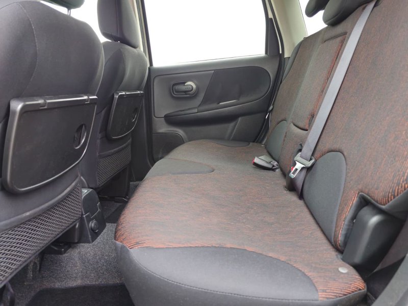 2009 Nissan Note in white — photo 27 of 28