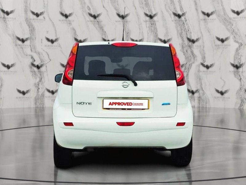 2009 Nissan Note in white — photo 8 of 28