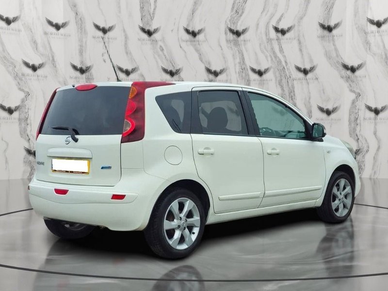 2009 Nissan Note in white — photo 10 of 28