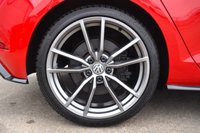 USED 2018 18 VOLKSWAGEN GOLF 2.0 TSI R Hatchback 5dr Petrol DSG 4Motion Euro 6 (s/s) (310 ps) Digital Clocks, Satellite Navigation, &pound;6K Extras, Heated Seats