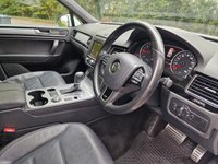 USED 2017 67 VOLKSWAGEN TOUAREG 3.0 TDI V6 R-Line SUV 5dr Diesel Tiptronic 4WD Euro 6 (s/s) (262 ps) 8.9% APR FINANCE RATES