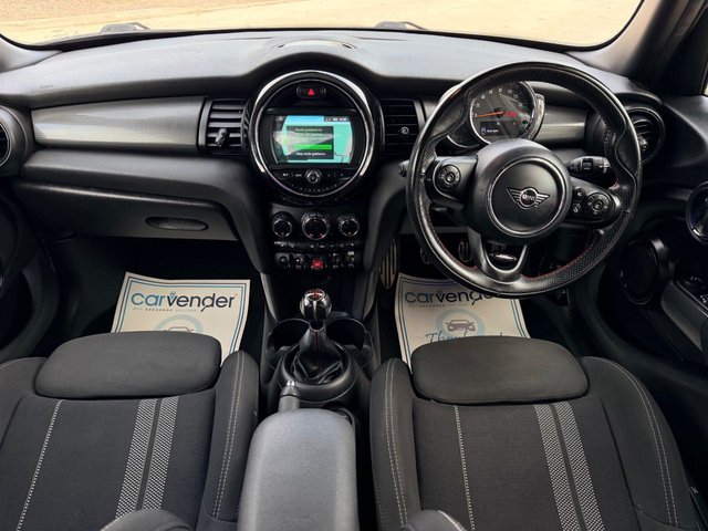 2019 MINI Hatch 1.5L Cooper Sport 5dr - Photo 5