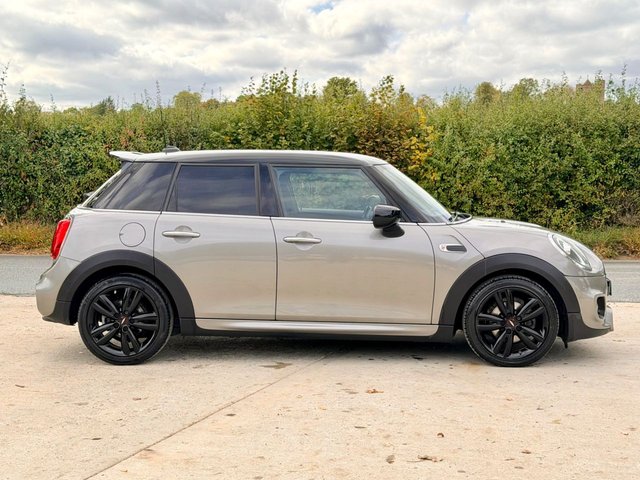 2019 MINI Hatch 1.5L Cooper Sport 5dr - Photo 7