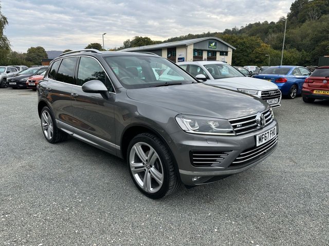 2017 VOLKSWAGEN TOUAREG
