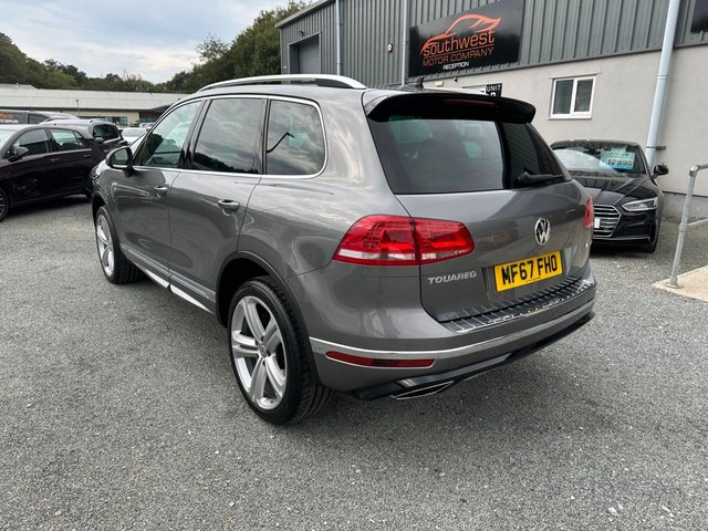 2017 VOLKSWAGEN TOUAREG 3.0 TDI V6 R-Line Plus SUV 5dr Diesel Tiptronic 4WD Euro 6 (s/s) (262 ps) - Photo 2